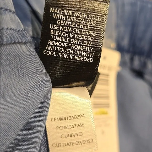 Torrid - Relaxed Taper Satin Cargo Pant in Blue Horizon​​​​ - Picture 9 of 12